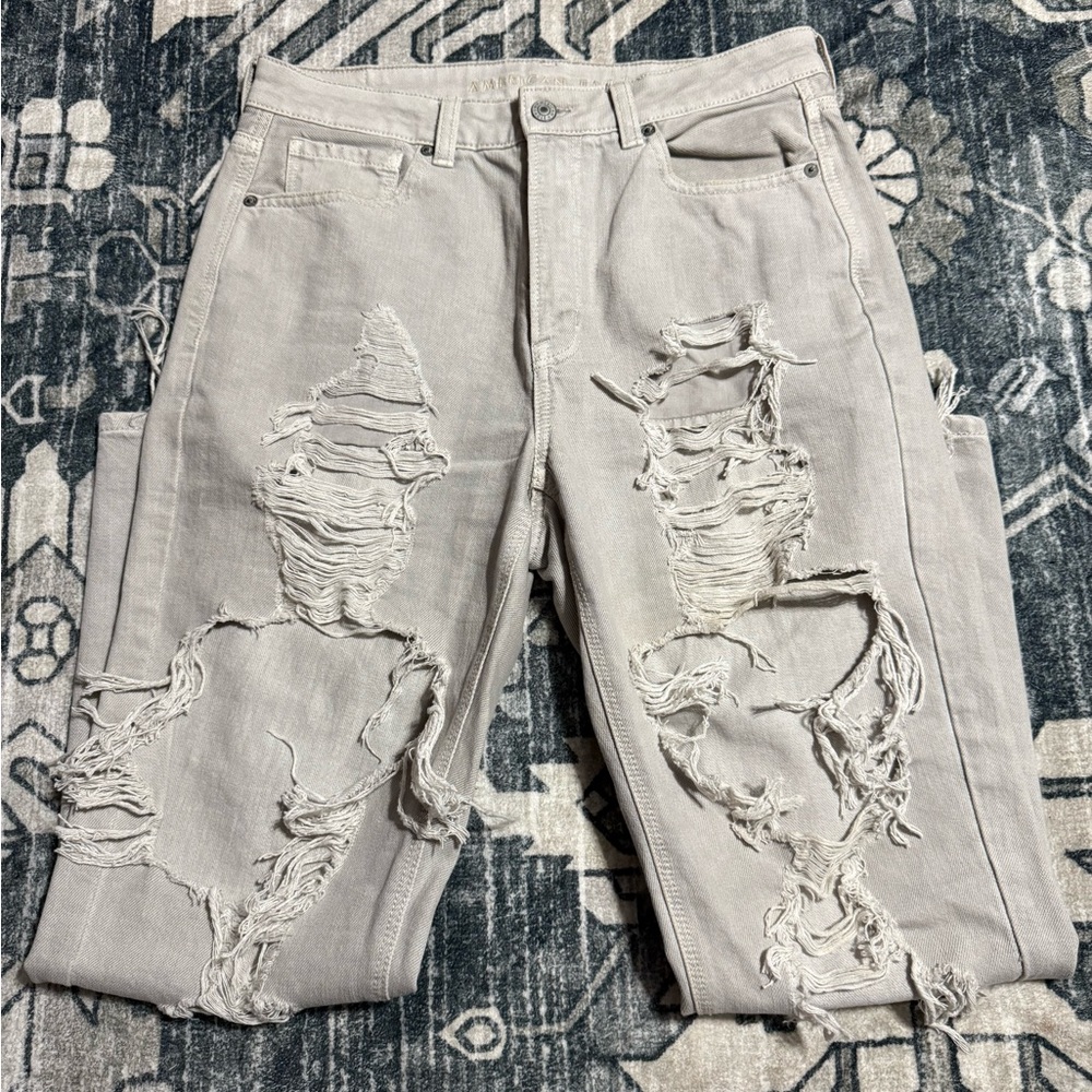 Distressed Light Gray Jeans